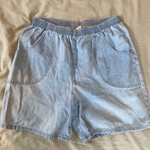 Vintage Cherokee high rise denim mom jean shorts